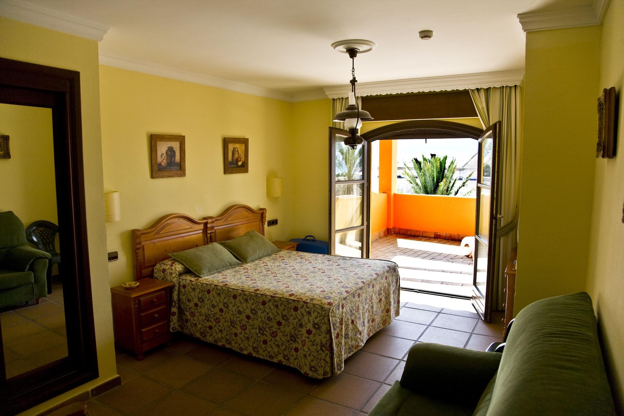 Hotel Avenida Playa Захара-де-лос-Атунес Экстерьер фото