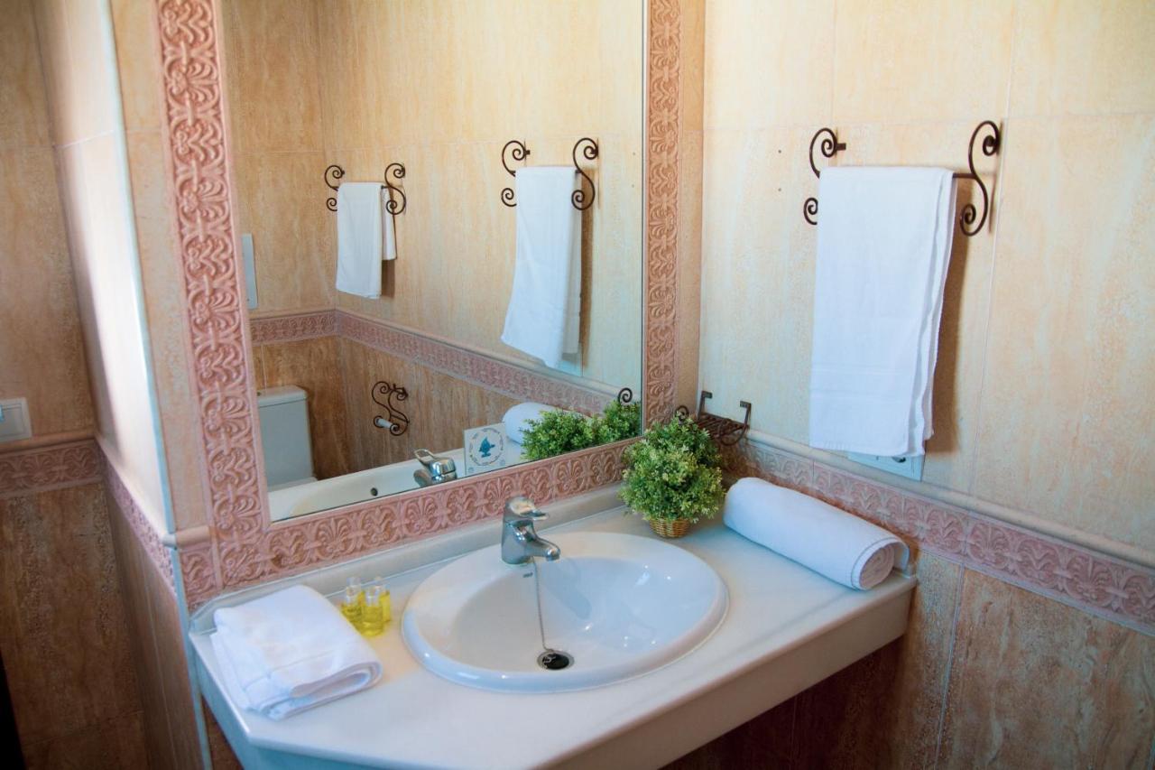 Hotel Avenida Playa Захара-де-лос-Атунес Экстерьер фото
